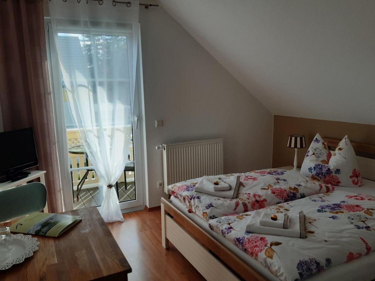 Gastezimmer Rosi Bad Klosterlausnitz Extérieur photo
