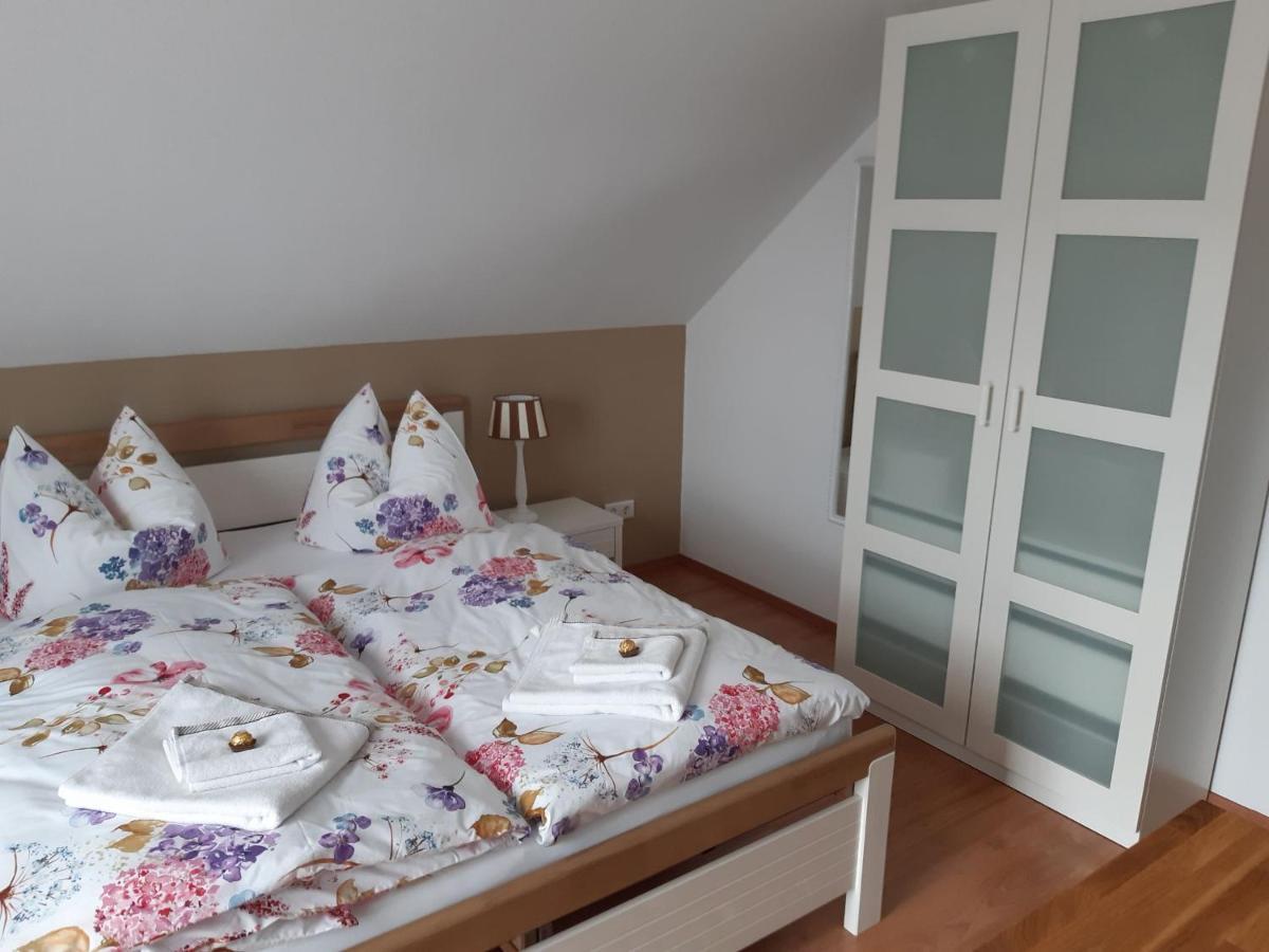 Gastezimmer Rosi Bad Klosterlausnitz Extérieur photo